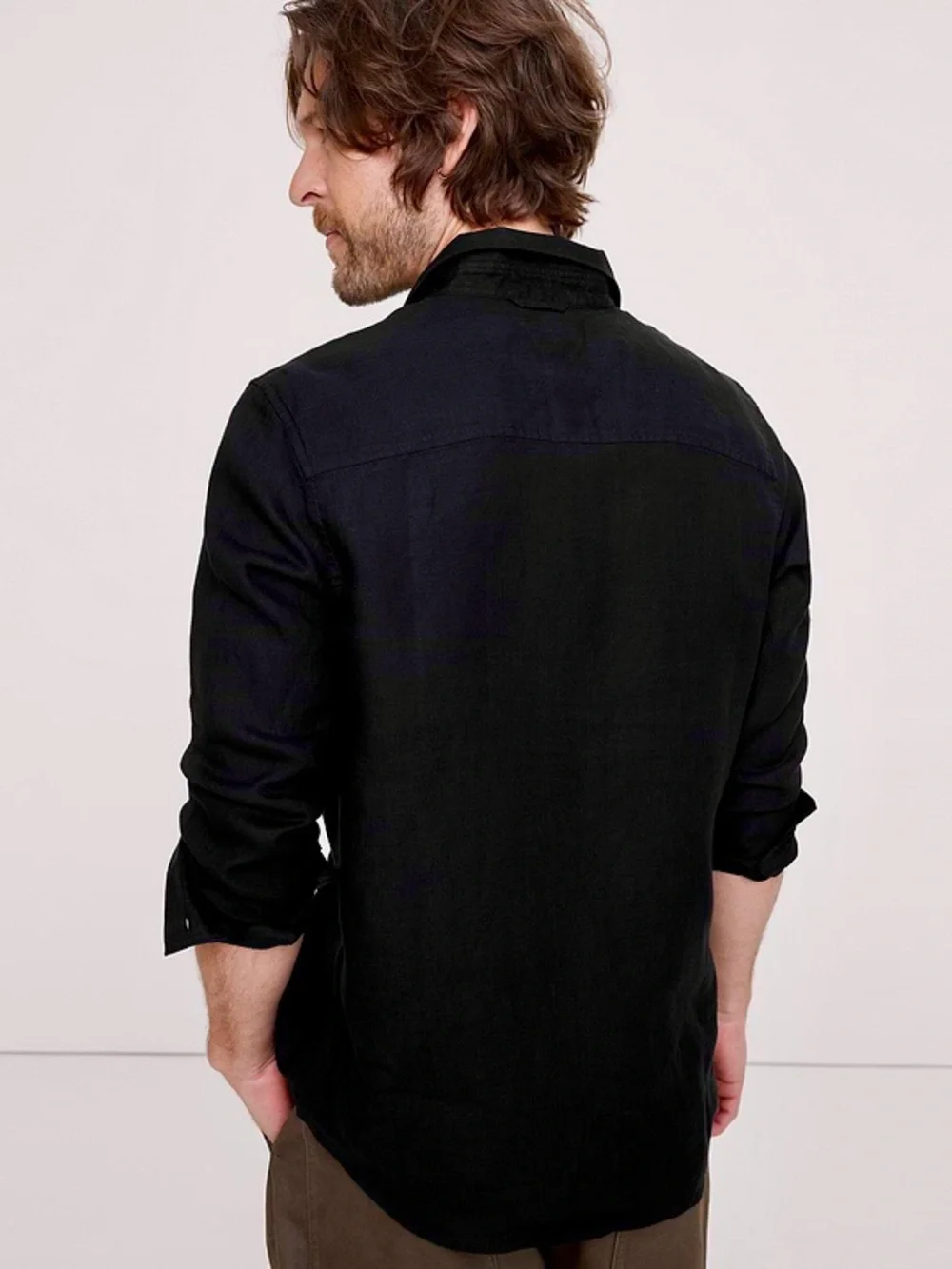 BANANA REPUBLIC Men’s Standard Fit Black Linen Long-Sleeve Button-Down Shirt